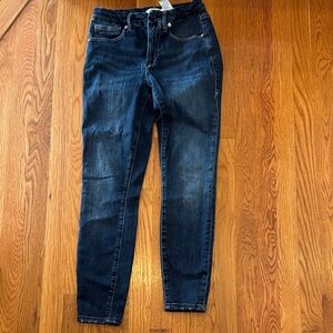 Good American Dark Wash good legs crop
